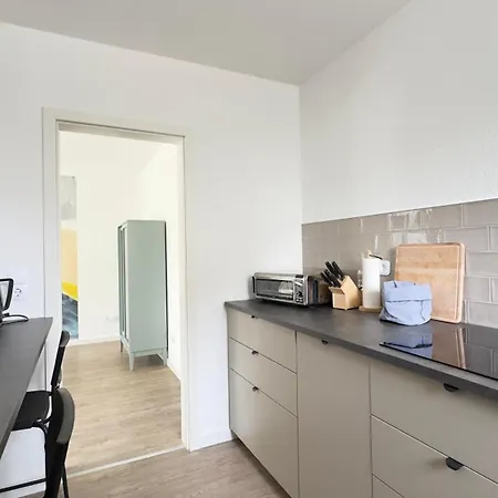 Fewo Am Park - 4P, Boxspringbett, Balkon, Smarttv, Gesundbrunnen, Familienfreundlich Halle  Esterno foto